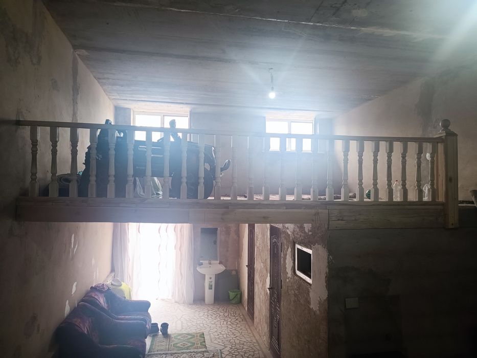 Тез арада водоканал мир маркет касында 5 ханалы уй сатылады