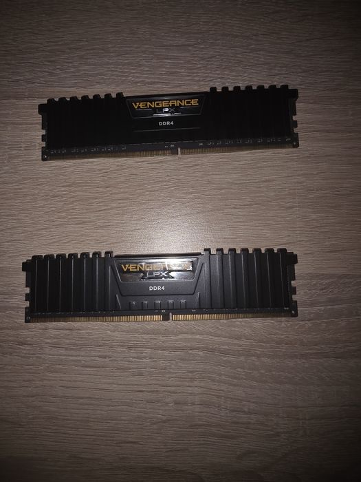Vand placute ram. 32gb 16X2