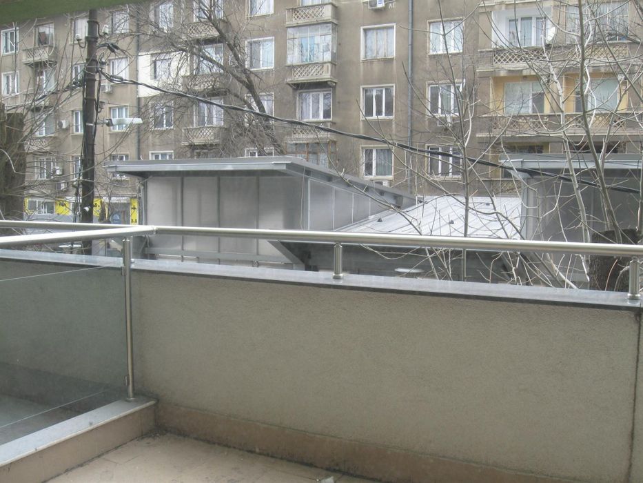 Дава се под наем Офис в София, Зона Б-18 - 30 кв.м за 357 € - Снимка #3