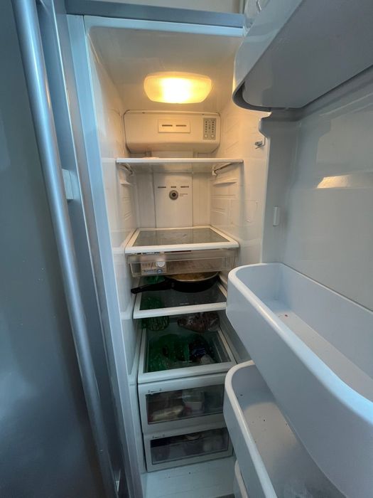 Холодильник с морозильником  Самсунг