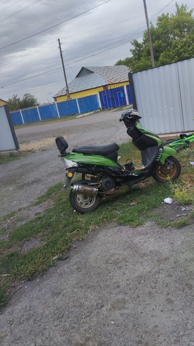 Продаю Скутер 50куб