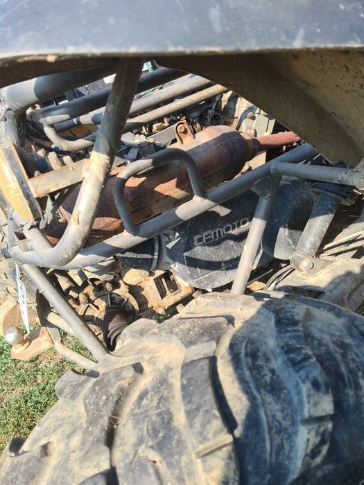 Buggy 500cc Cf Moto 4x4 înmatriculat numar negru.