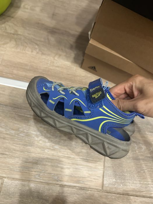 Детские сандалии oshkosh