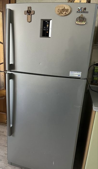Продам холодильник Samsung