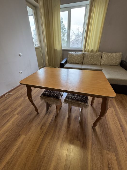 Продам стол со стульями Ауэзовский район