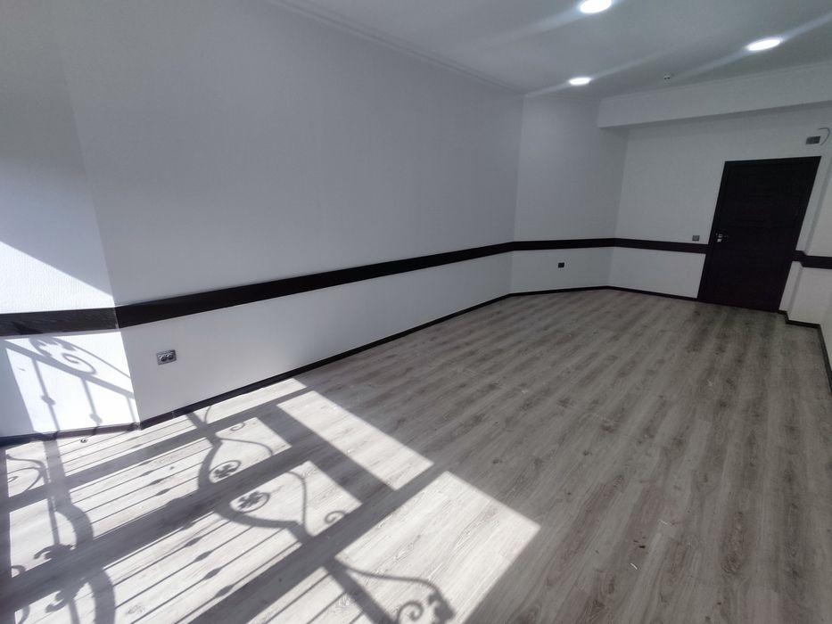 Аренда белого офиса на Ц1 возле гостиницы Тата