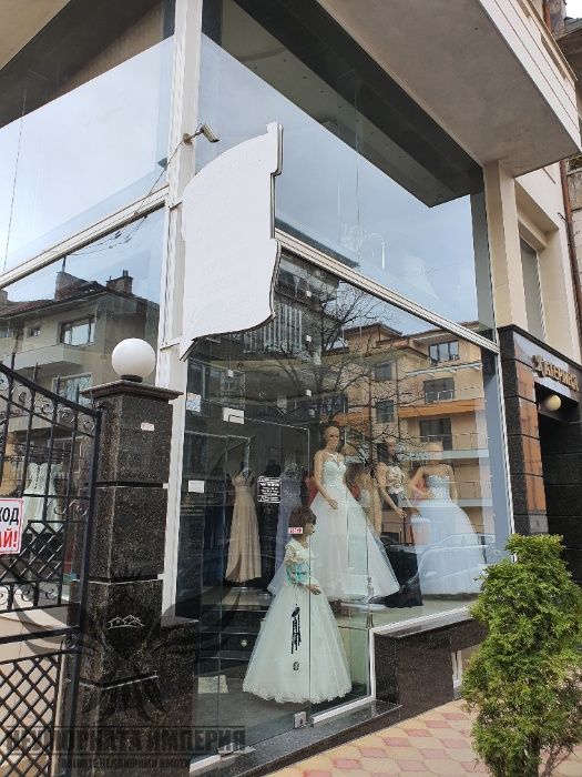 Дава се под наем Магазин в Асеновград - 266 кв.м за 514 € - Снимка #2