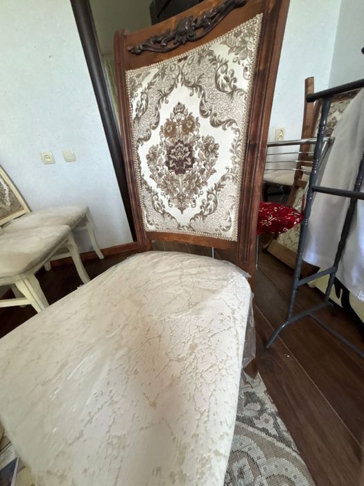 Стулья для гостиной, кухни