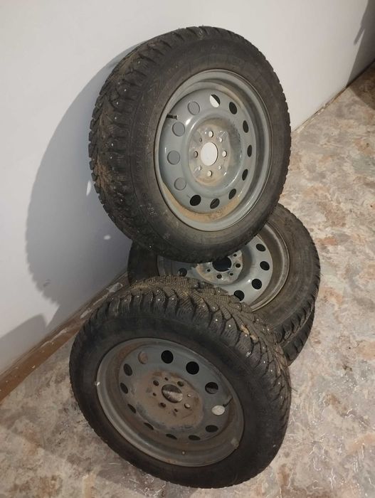 Продам Шины 175/65R14