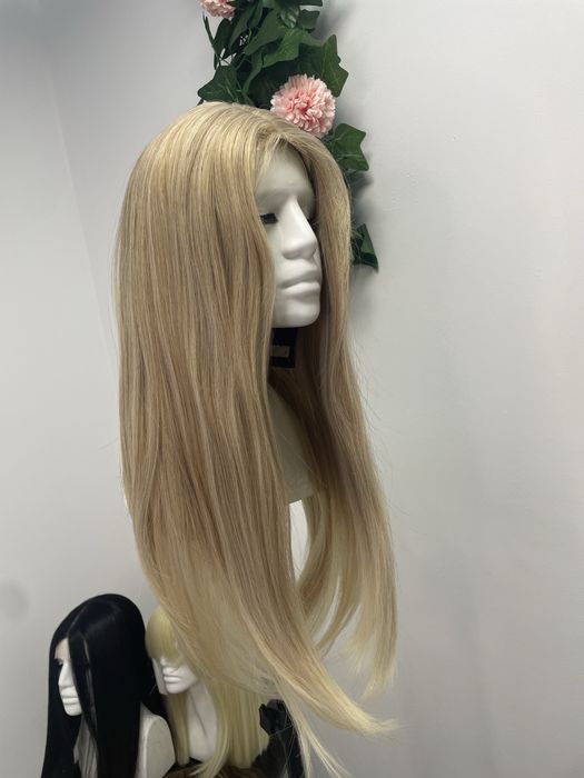 Peruci aspect natural