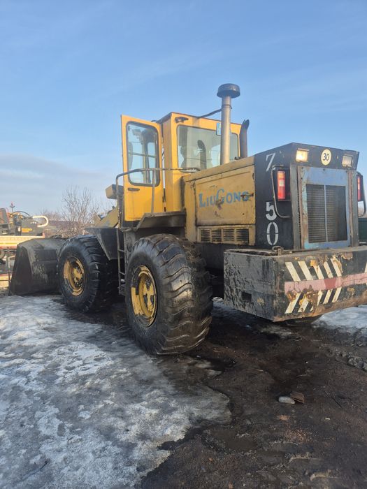 Продам погрузчик 3-х куб