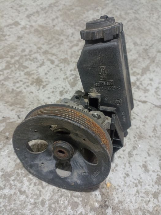 Насос Гура Opel vectra