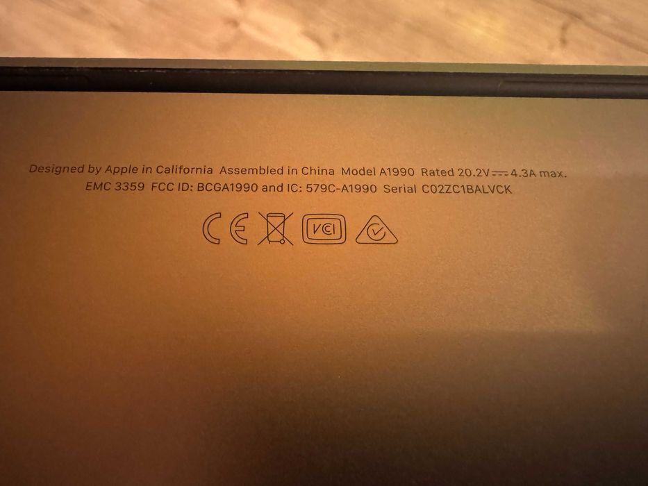 MacBook Pro 15 2019 i9 32GB Radeon 560X 1TB SSD