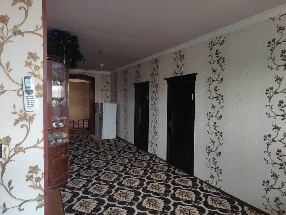 Uy sotiladi remondan chiqgan