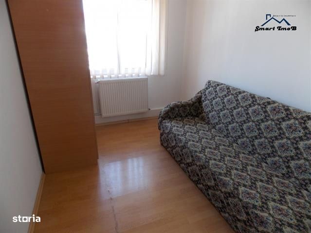 Mansarda 5 camere zona Vasile Aaron
