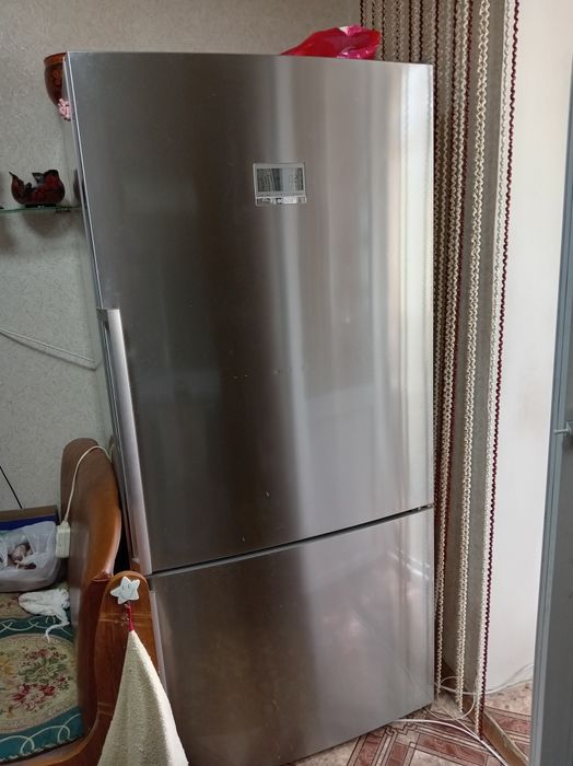 Холодильник BOSCH