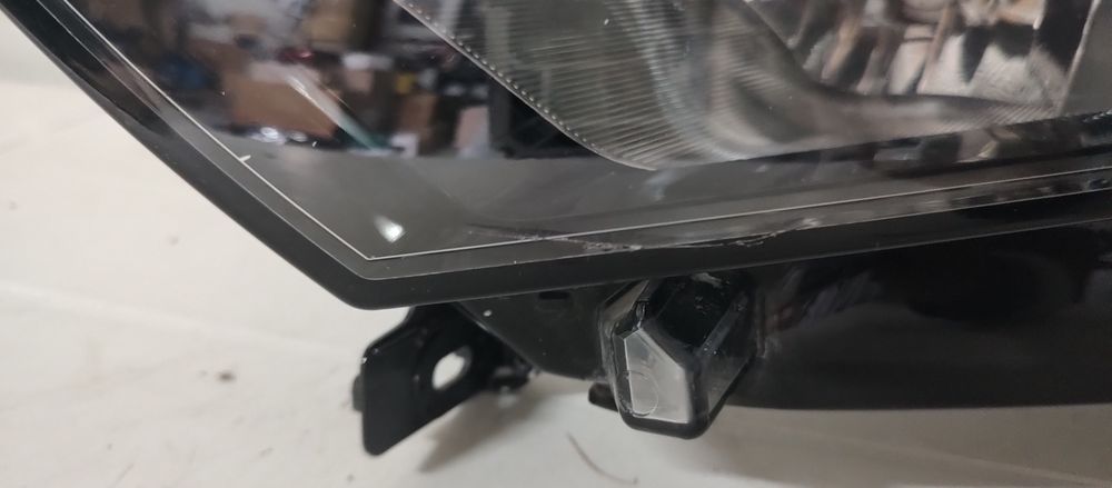 Far stânga Dacia Sandero stepway, jogger, Logan 2023-2026 cod 26060175