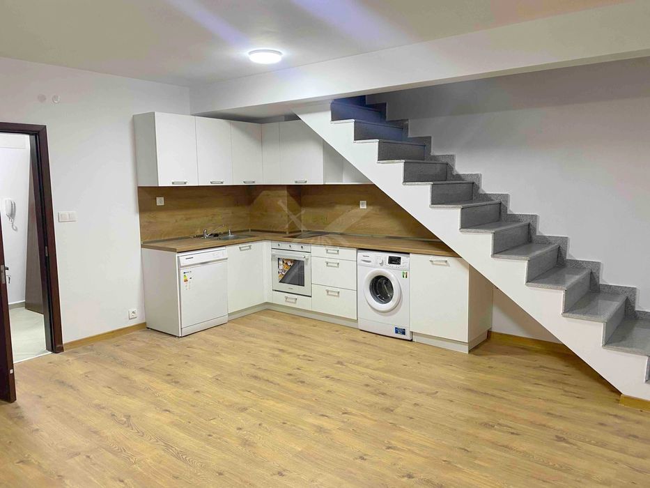 Продава се Многостаен апартамент в Пловдив, Христо Смирненски - 180 кв.м за 1053 €/кв.м - Снимка #2