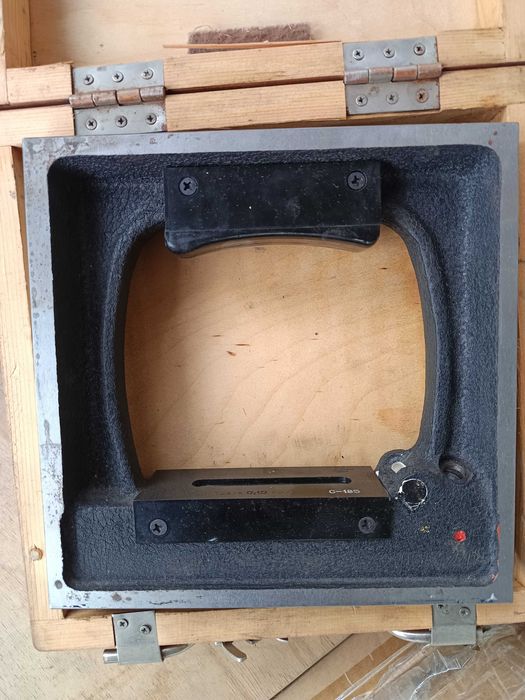 уровень рамный и микрометр