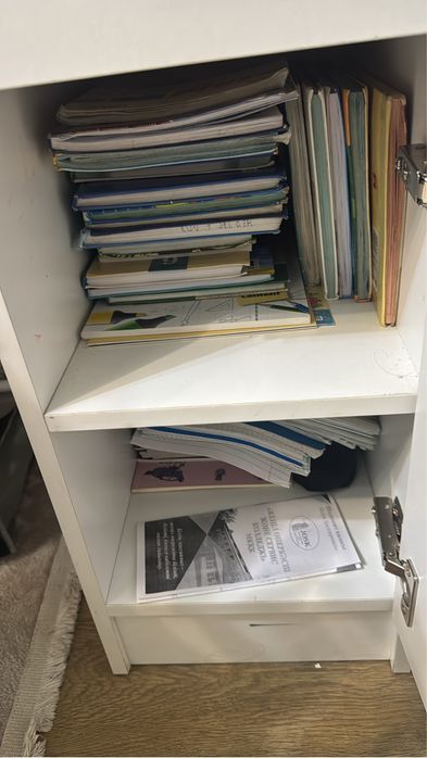 Шкафчик для детской комнаты парта