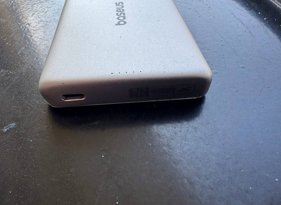 Baterie externa MagSafe Baseus PicoGo 10000mAh, Qi2, 15W (Perfect Funcțională)