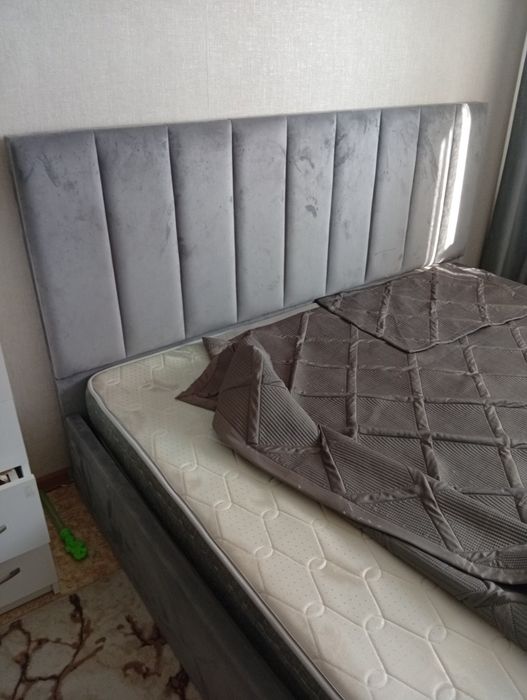 Продам кровать,мягкое изголовье