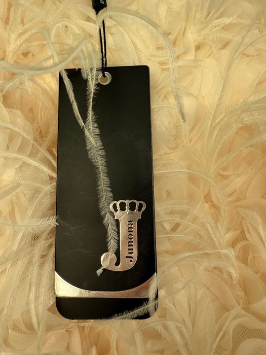 Чисто нова рокля