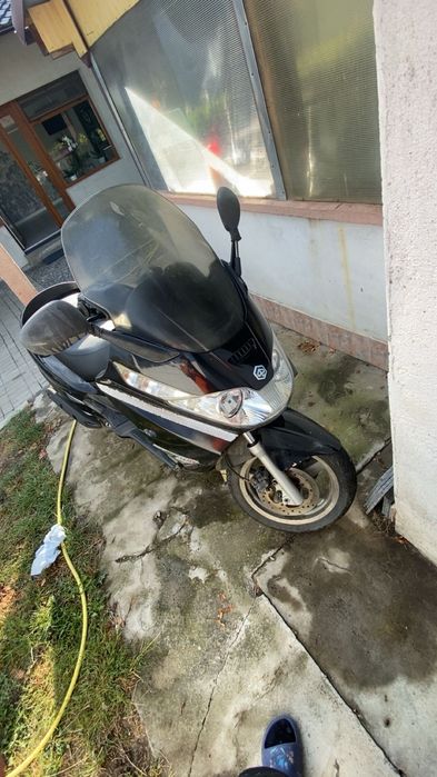 SCUTER PIAGGIO X8 400cc De Vanzare