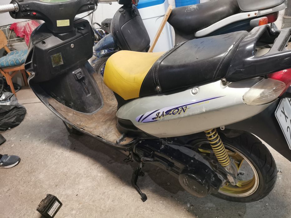 Продавам скутер в добро състояние