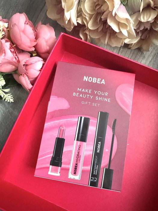 Nobea нов комплект червило, гланц и спирала