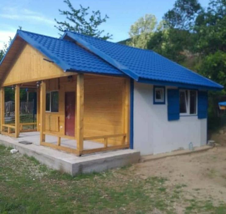 Vând case de vacanta din panouri  sandwich