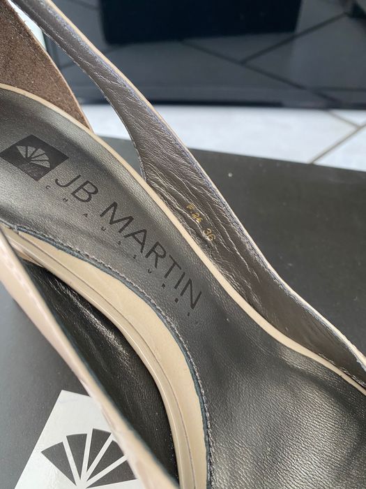 JB Martin Pantofi decupați beige / piele lacuita / 36 / NOI