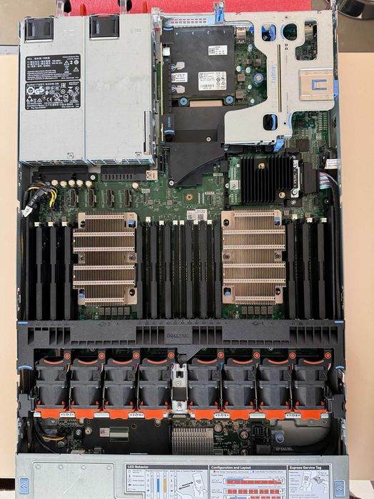 Server DELL PowerEdge R640: Xeon Gold 6138 40C/80T, 64GB DDR4, 4x1.2TB SAS HDD, 10SFF H330 RAID/HBA, 2x750W iDRAC9 Entrp [configurabil, factura, TVA]