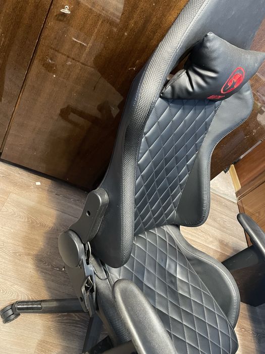 Стол gaming използван