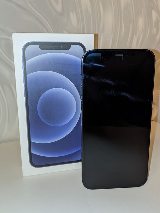 Продам iPhone 12