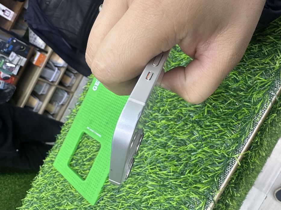 Iphone 13 128 белый