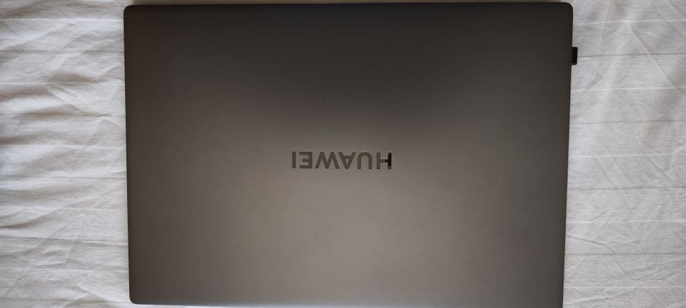 Продам ноутбук HUAWEI