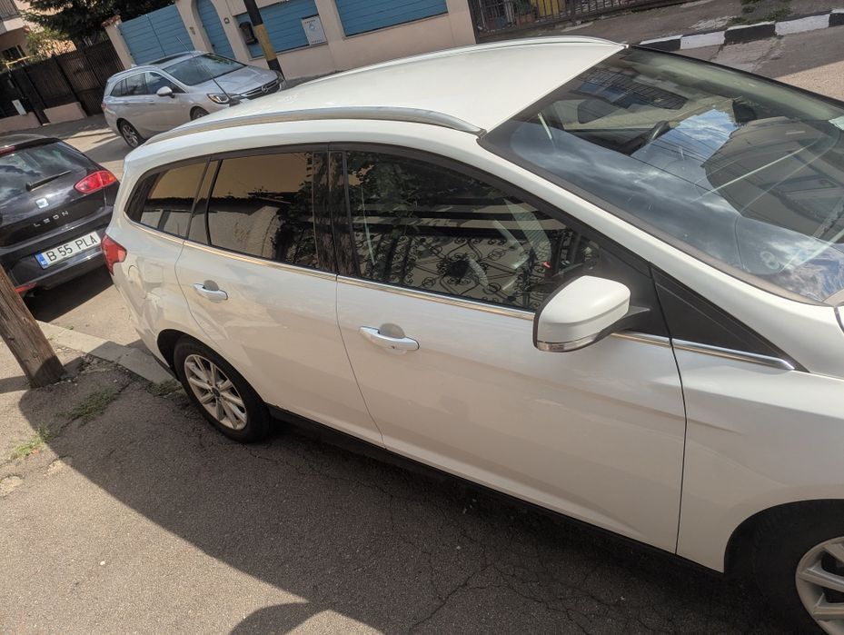 FORD Focus 2015 — imagine 5