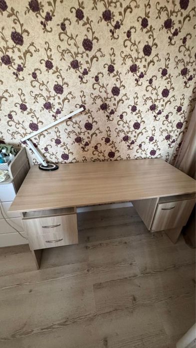 Продам офисный стол