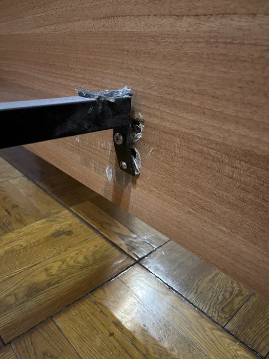 Продаю двуспальную кровать