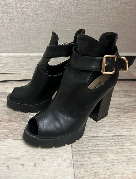 Обувь дешево продам б/у 37рр