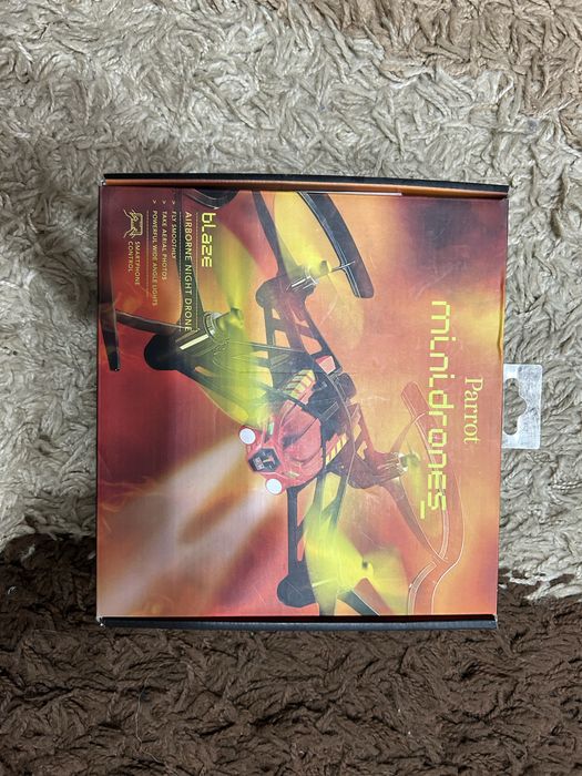 Mini Dronă Parrot Airborne Night (Model Blaze Red) – Cu Faruri LED