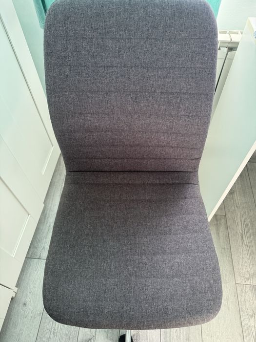 Продавам офис стол Jysk Abildholt