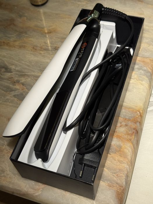 Placa de păr GHD Platinum + Professional Smart Styler, nouă, nefolosită, în stare perfectă