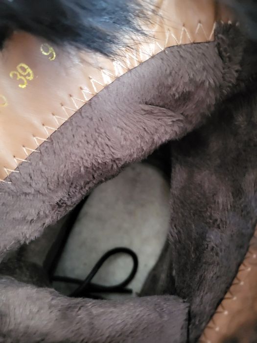 Дамски зимни боти.