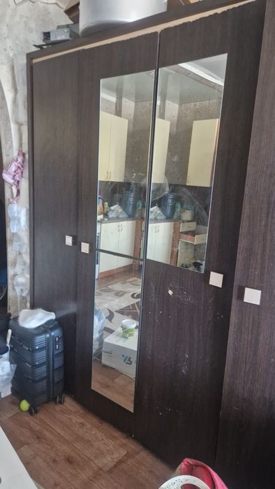 Шкаф 2 метровый .