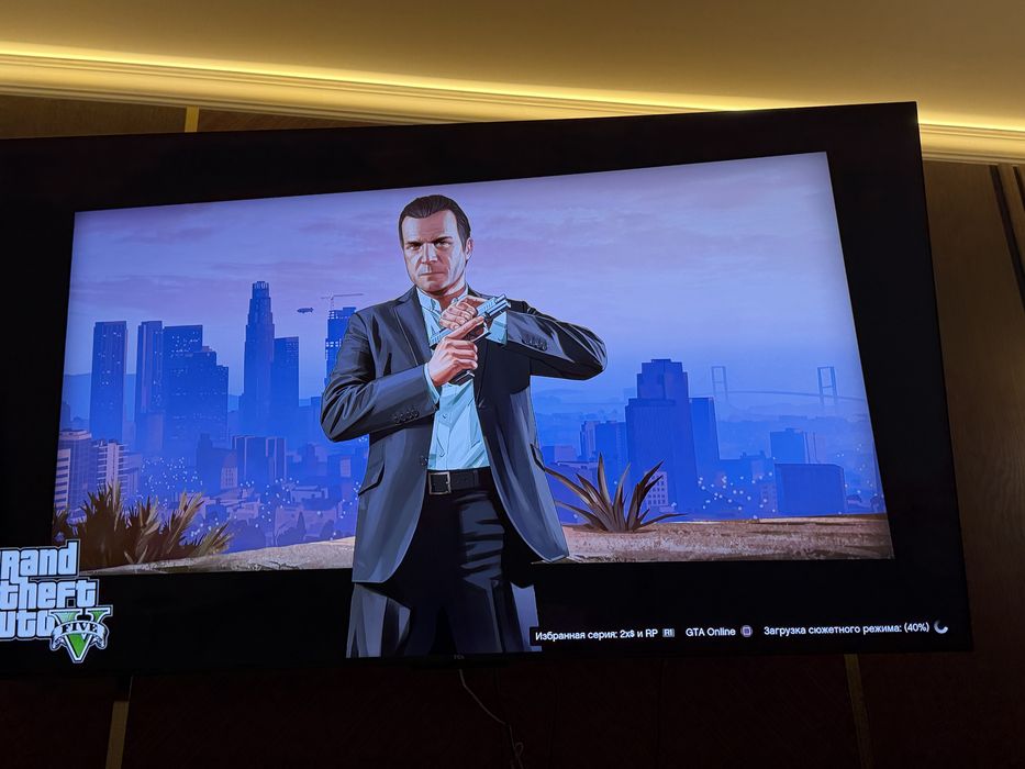 SonyPlaystation 5 с 9 играми