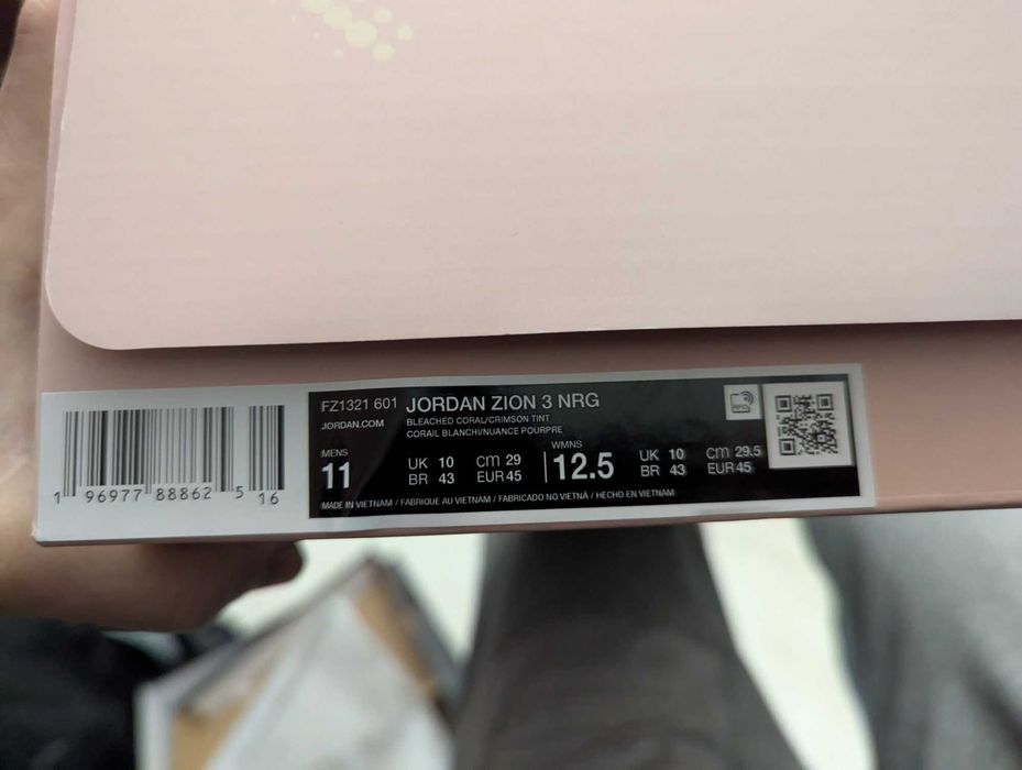 Jordan ZION 3 NRG маратонки 45 номер
