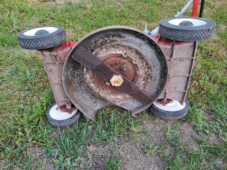 Mașina tuns iarba electrica TORO