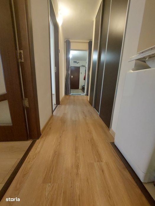 Calea Aradului- 3 camere+living,etaj 2 ,mobilat, 2 băi